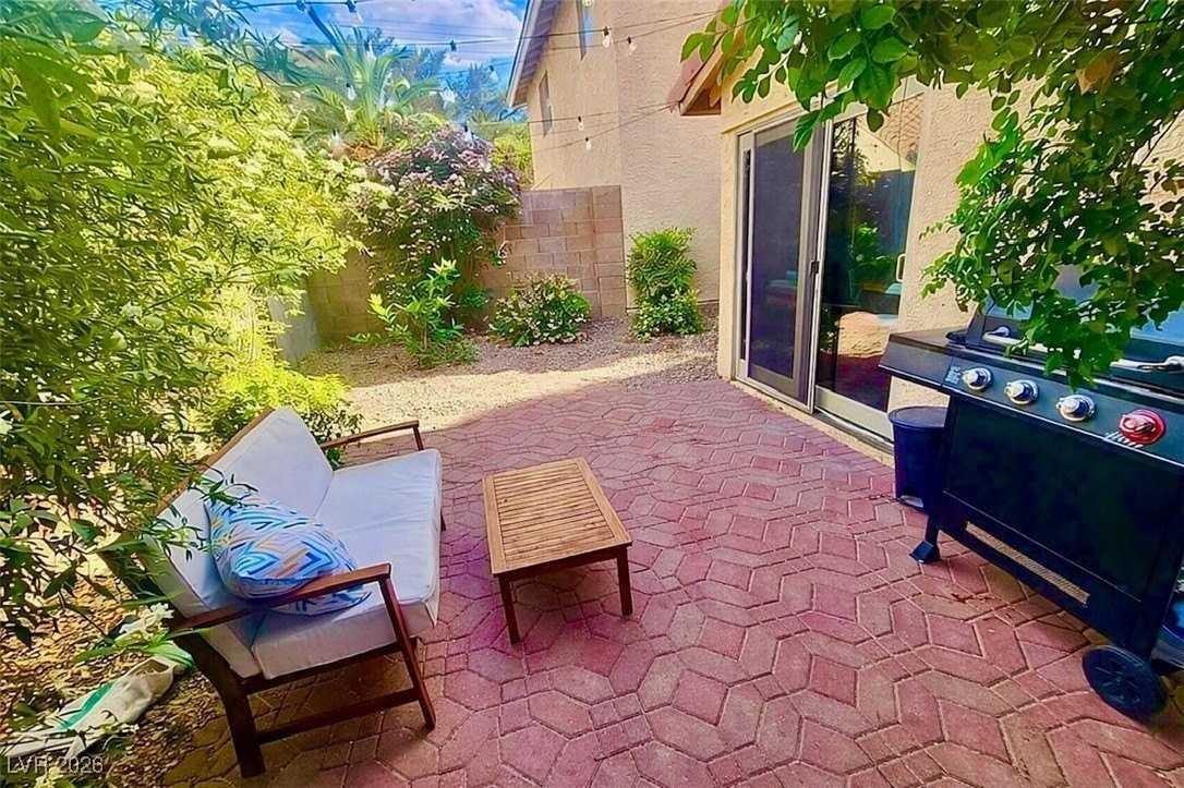 104 Boysenberry Ln - Photo 3 of 3