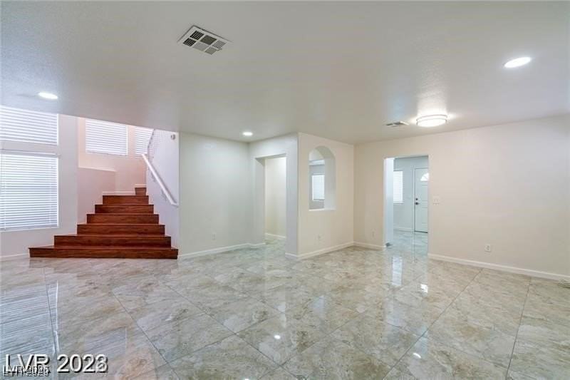 9280 Cool Creek Ave - Photo 4 of 30