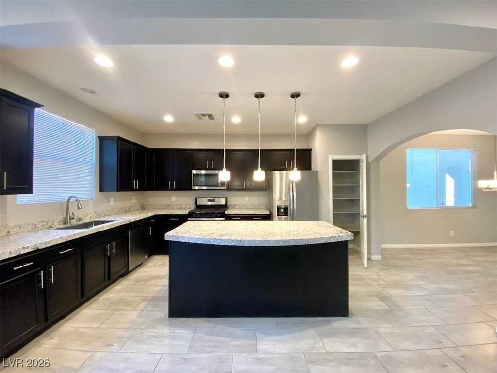 262 Cullerton St - Photo 6 of 31