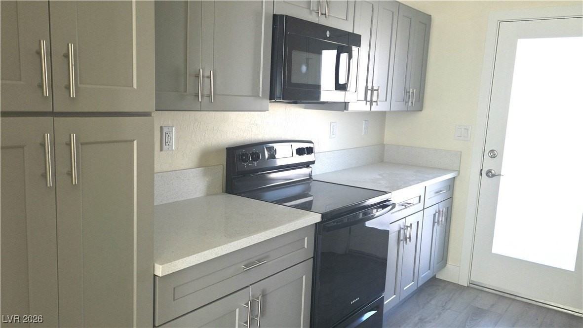 1060 Nail Creek Ct #2 - Photo 2 of 9