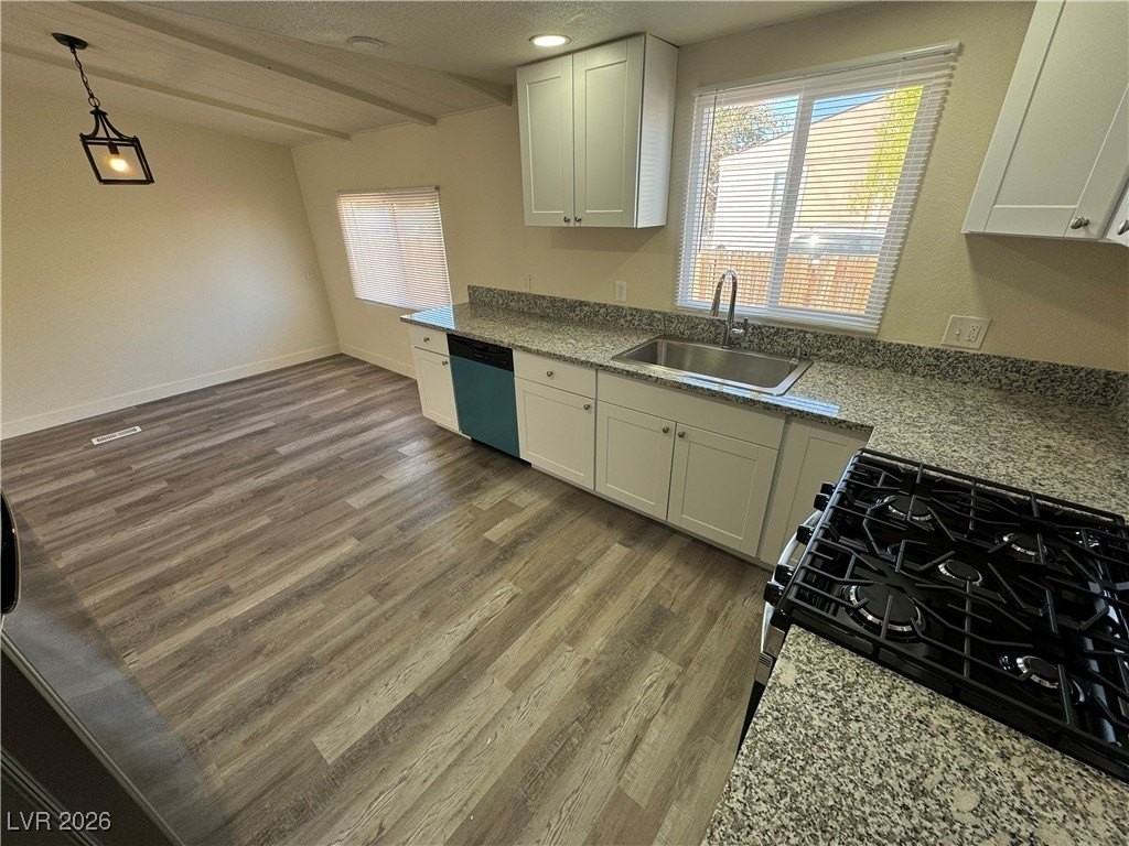 2891 Lassen Ct - Photo 6 of 31