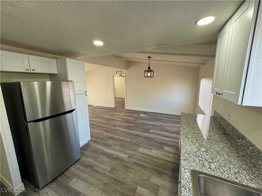 2891 Lassen Ct - Photo 7 of 31