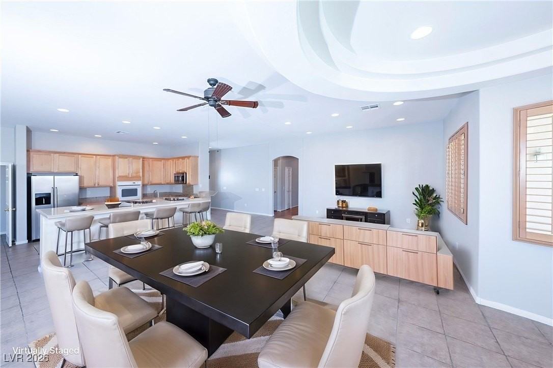 5679 Sunningdale Ct - Photo 7 of 42