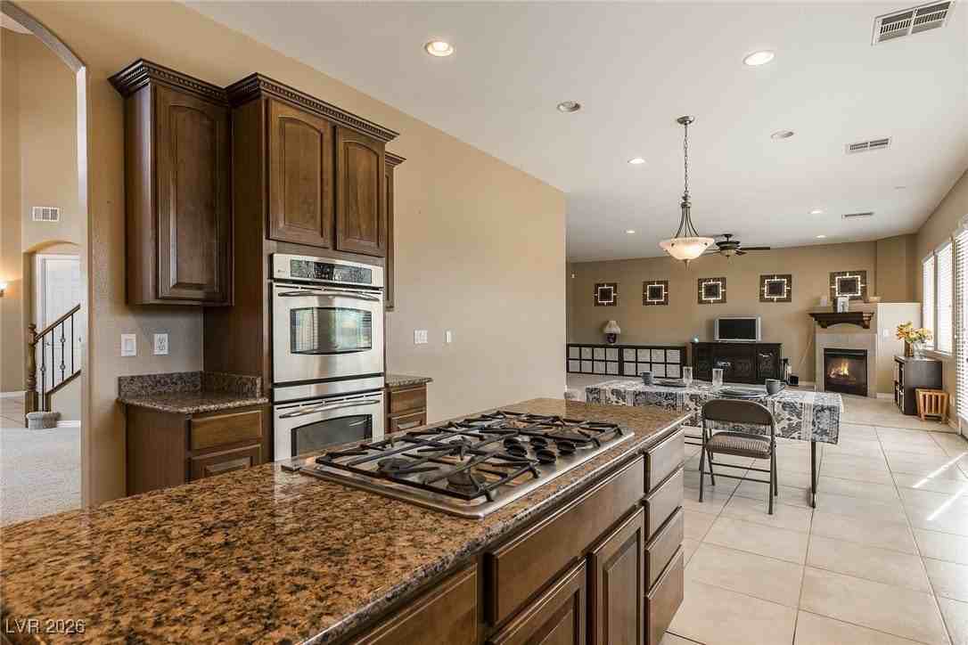 9481 Kickapoo Ave - Photo 7 of 25