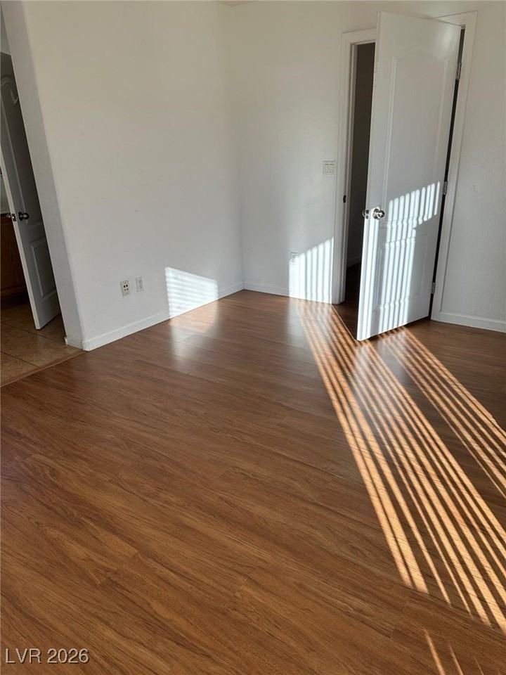 10411 Amber Night St - Photo 5 of 12