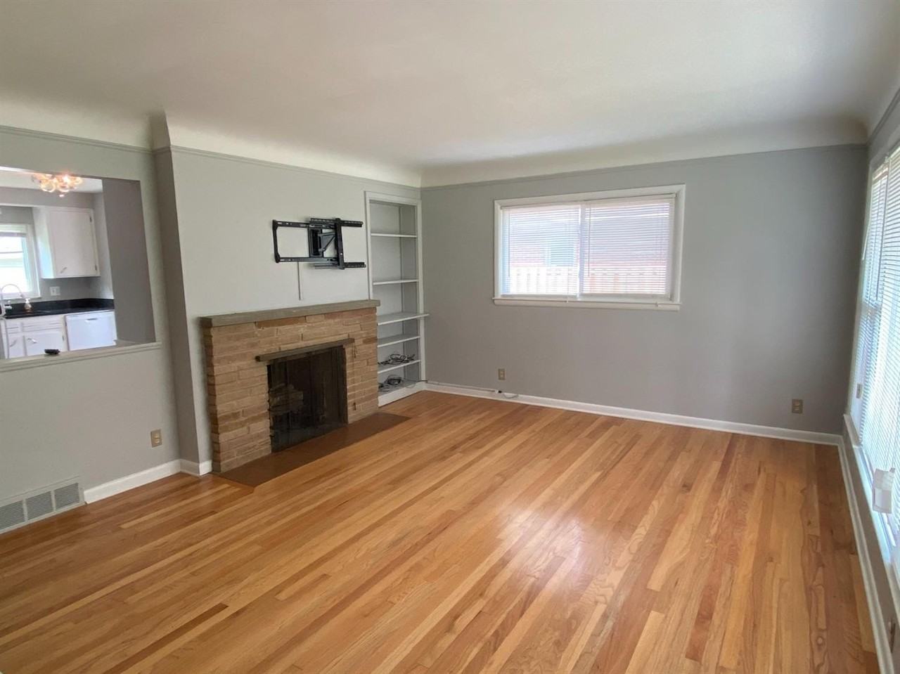 1510 Woodland Dr - Photo 5 of 13