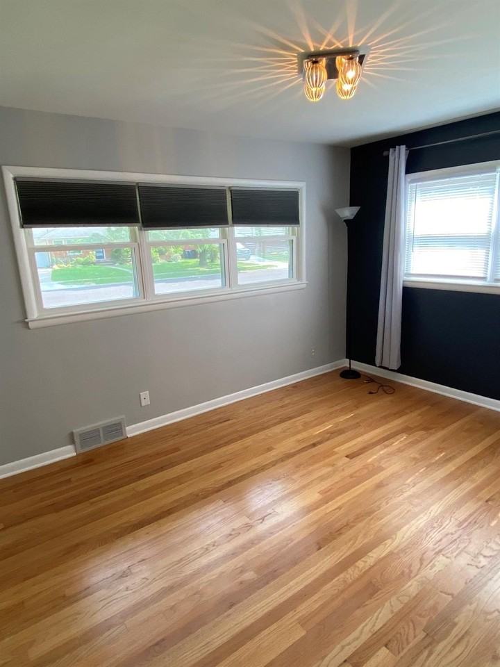 1510 Woodland Dr - Photo 7 of 13