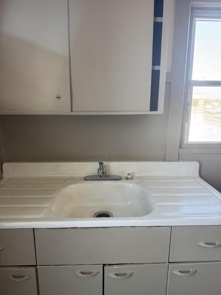 1001 N Saginaw St Apt 8 #8 - Photo 7 of 8