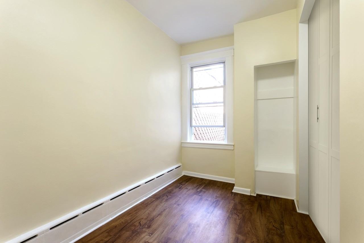 420 Liberty Ave #2F - Photo 4 of 8