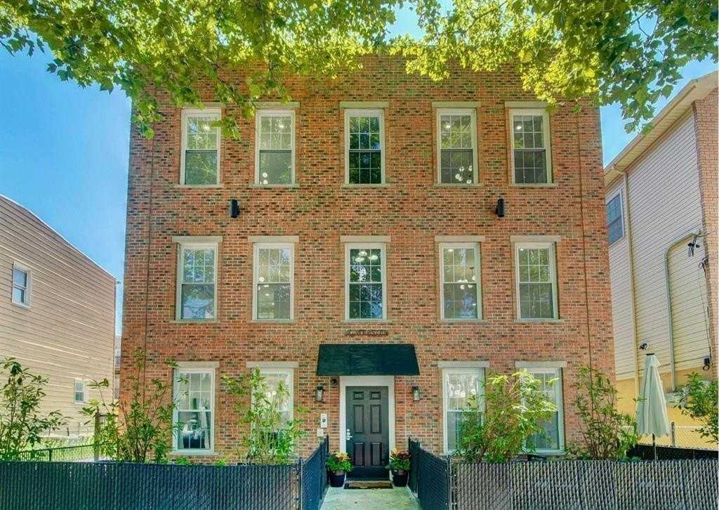 47 Washburn St #202 - Photo 6 of 8