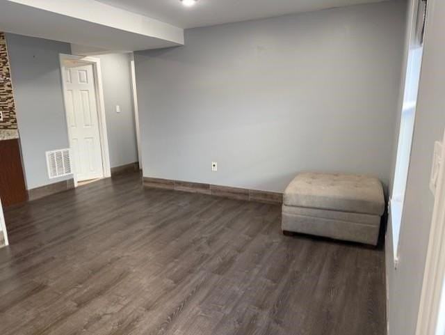 7 Chopin Ct #1B - Photo 5 of 10