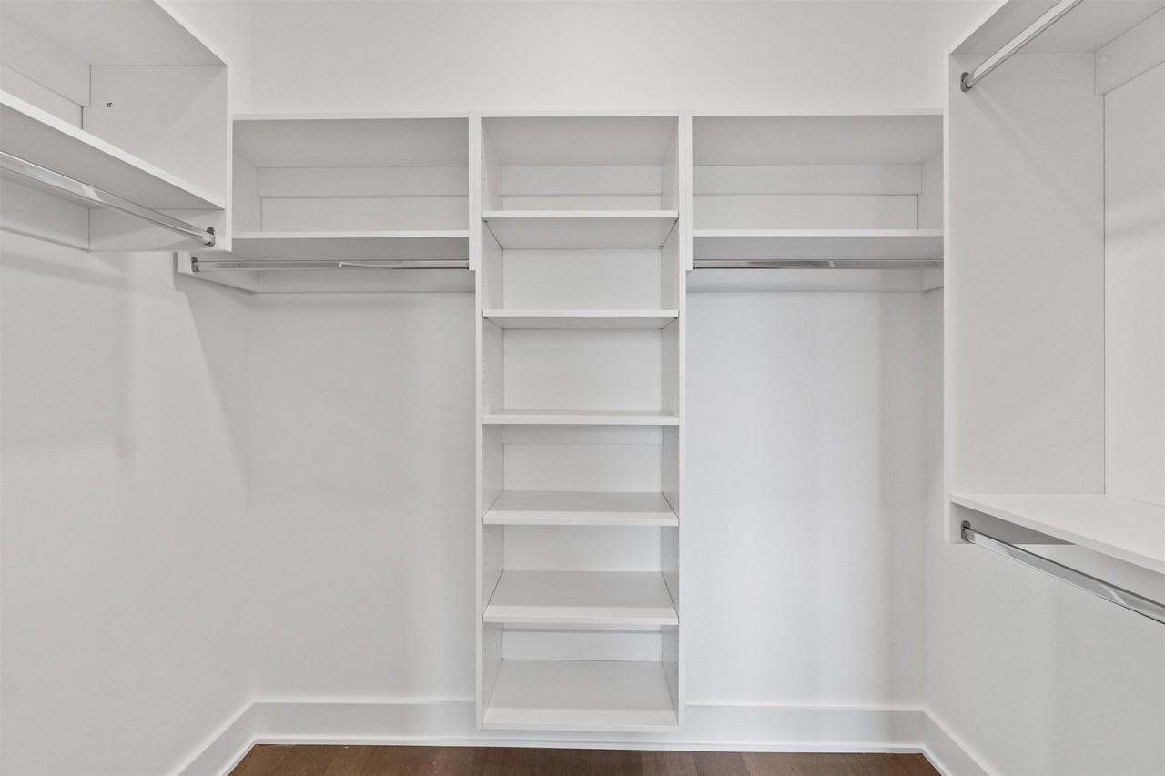 260 Avenue E #303 - Photo 5 of 16