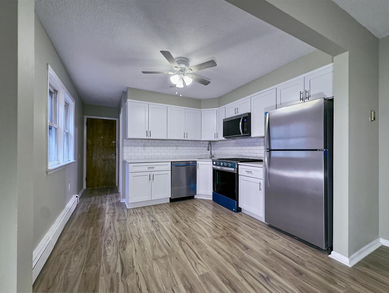 340 Broadway #3L - Photo 4 of 17