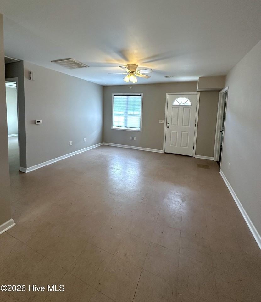 508 Spartanburg Ave Unit B #B - Photo 3 of 12