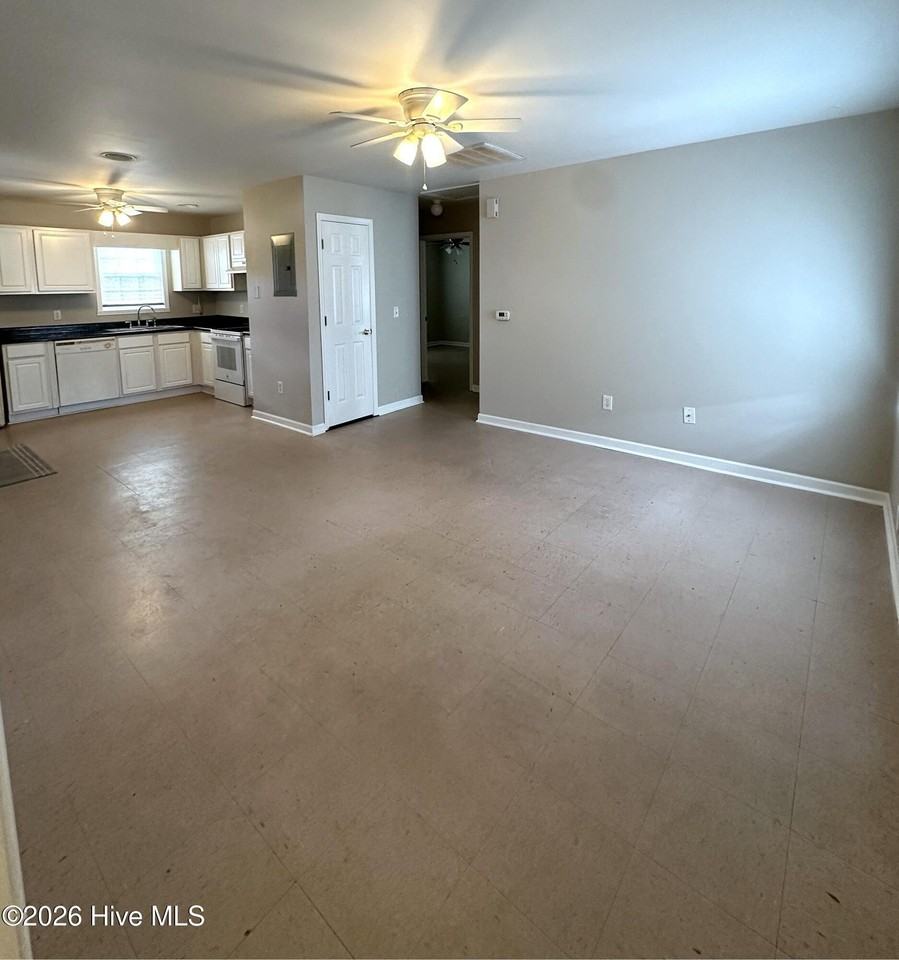 508 Spartanburg Ave Unit B #B - Photo 4 of 12