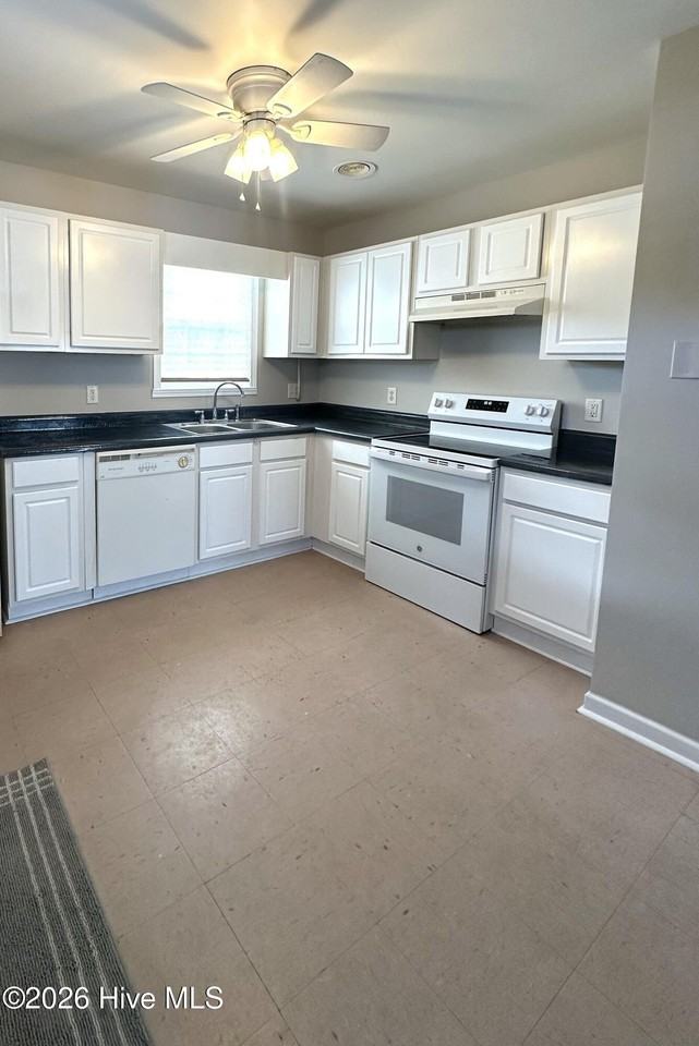 508 Spartanburg Ave Unit B #B - Photo 5 of 12