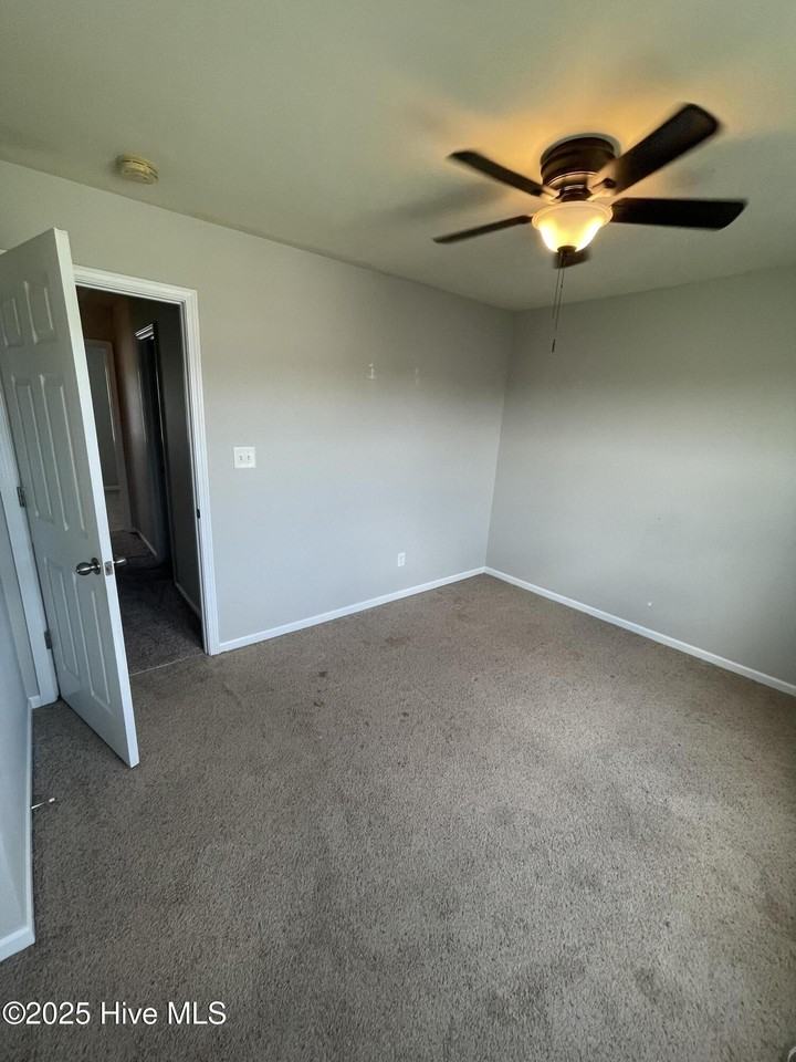 407 Caldwell Loop - Photo 2 of 15