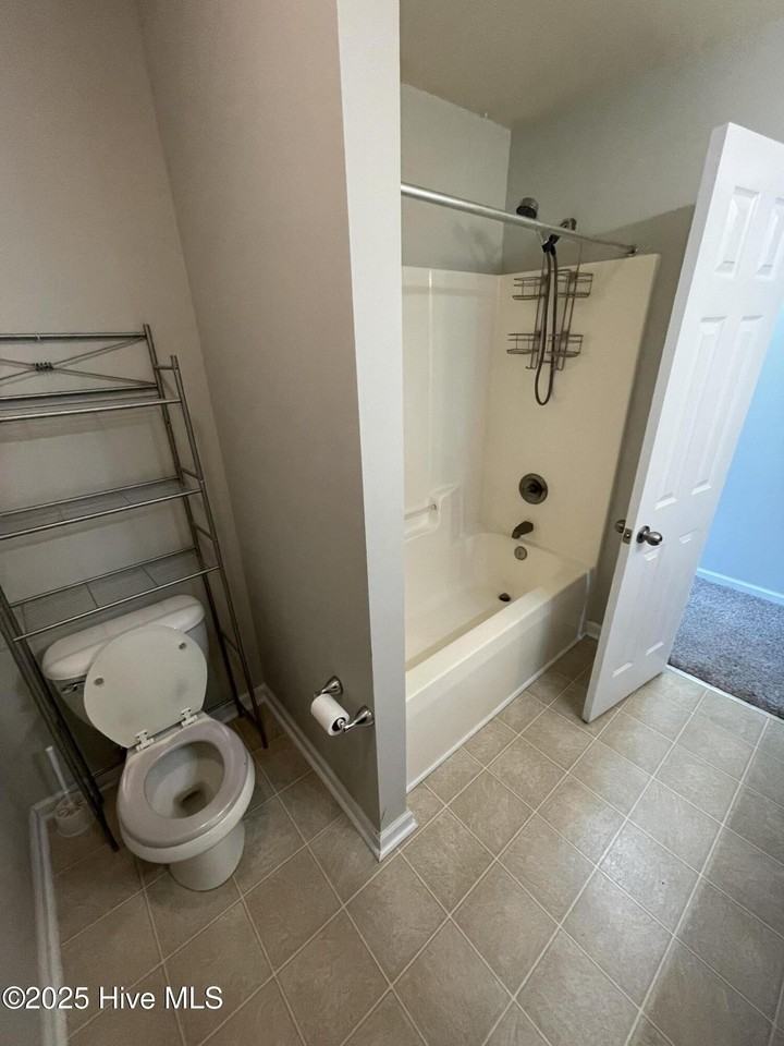 407 Caldwell Loop - Photo 4 of 15