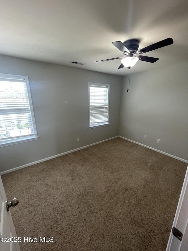 407 Caldwell Loop - Photo 5 of 15