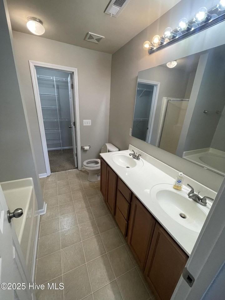 407 Caldwell Loop - Photo 7 of 15