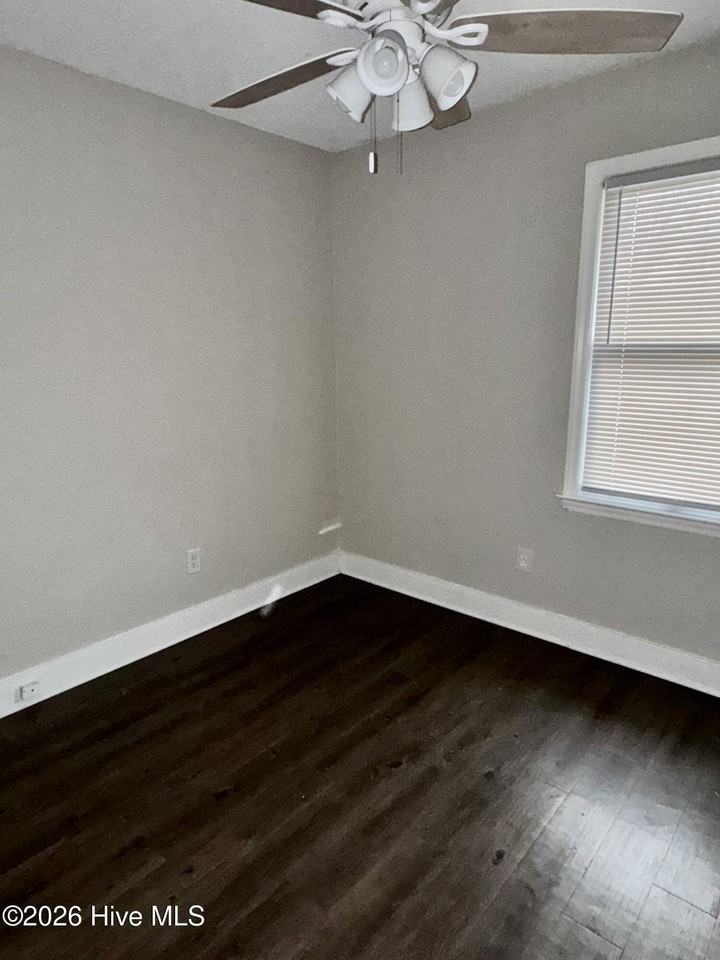 1400 E 1st St Unit A #A - Photo 2 of 9