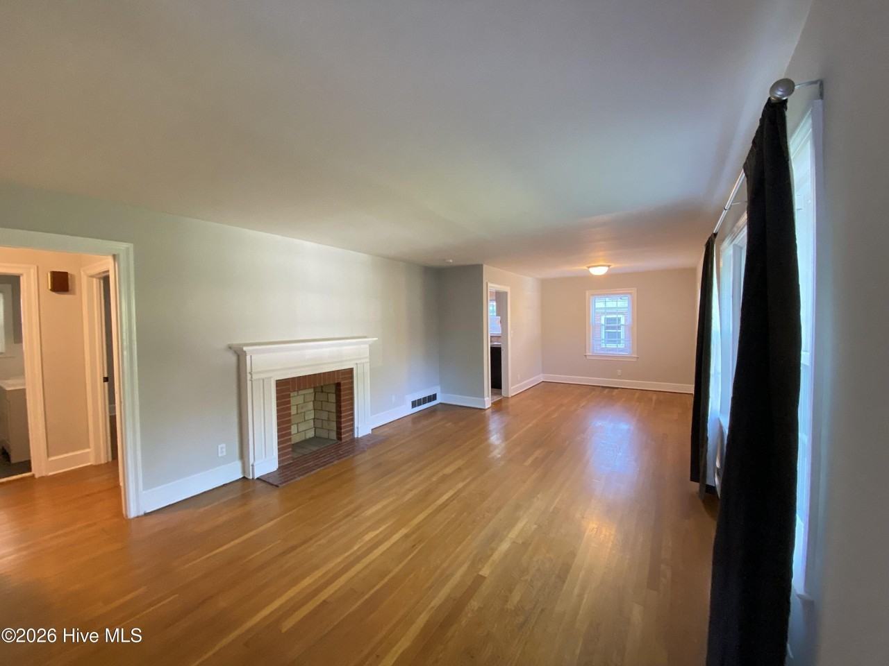 1710 S Elm St - Photo 7 of 22