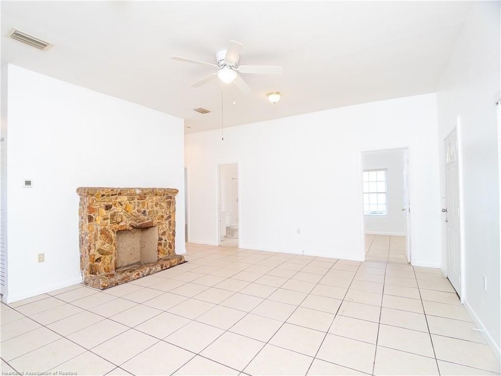 543 Rose Ave - Photo 5 of 15