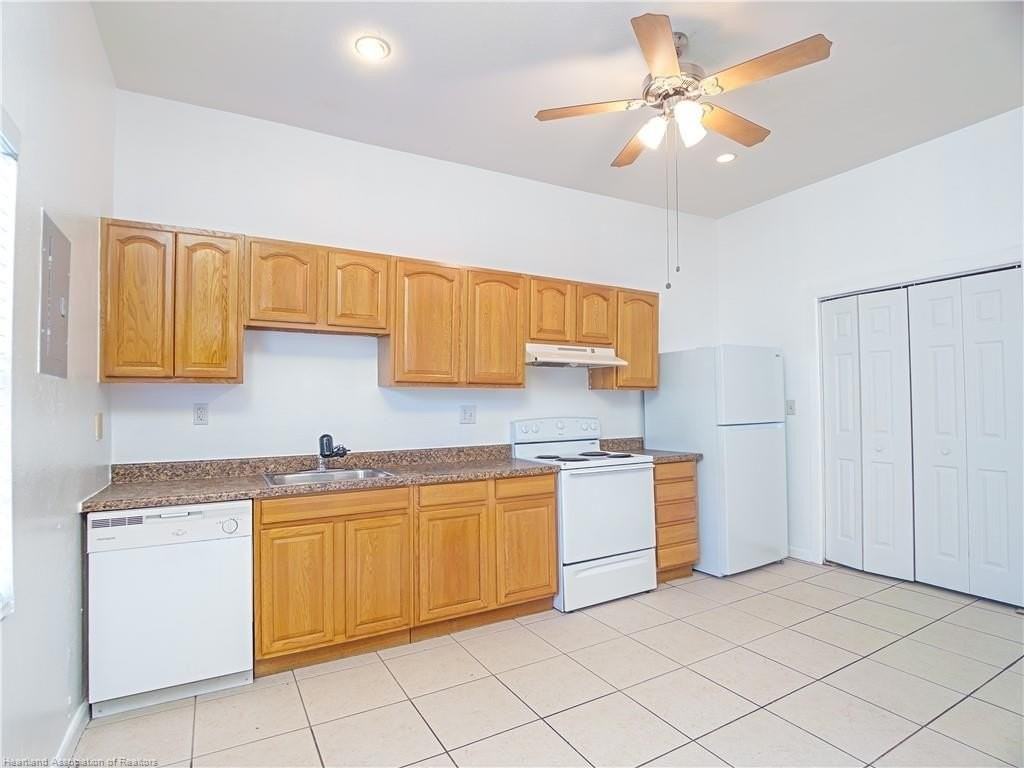 543 Rose Ave - Photo 7 of 15