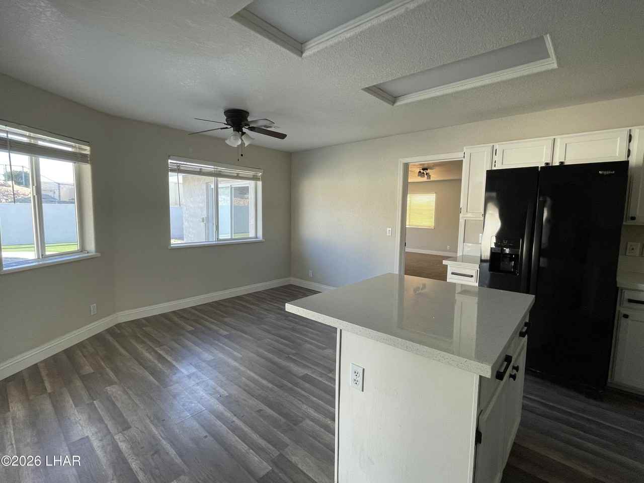 2850 Appletree Dr - Photo 5 of 17