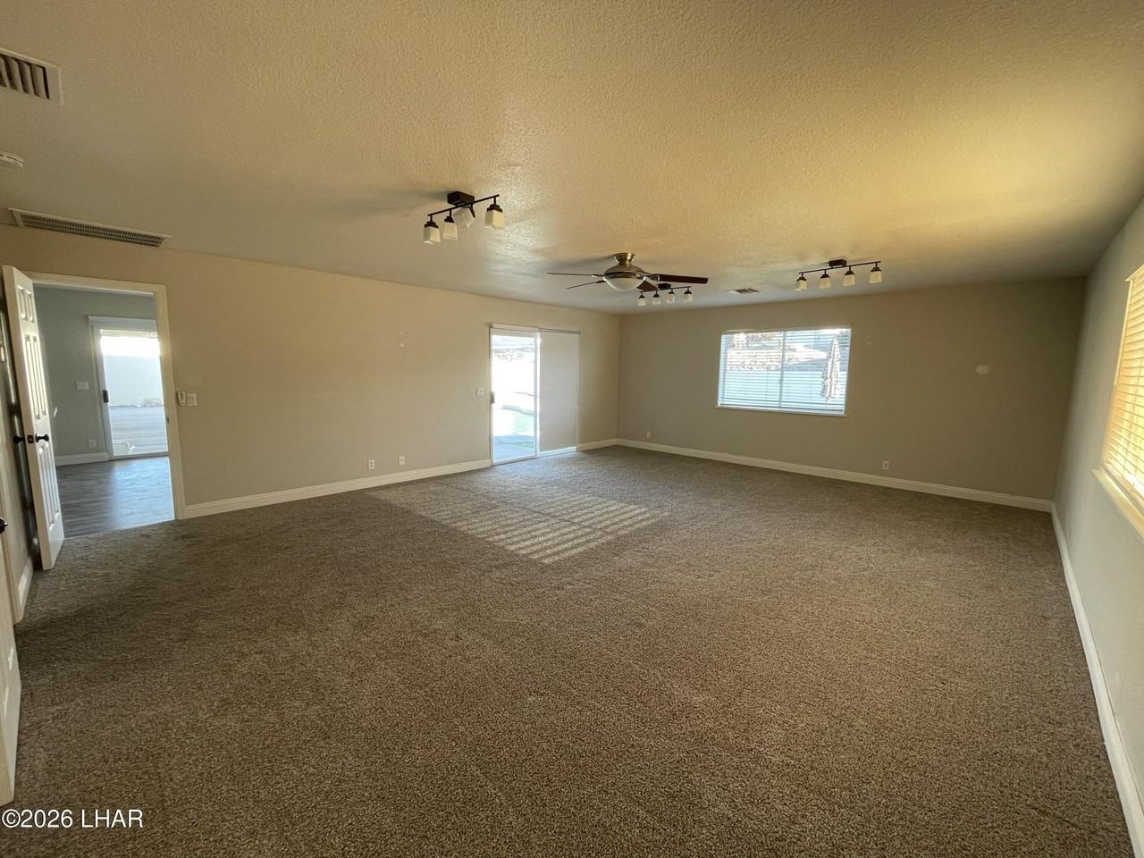 2850 Appletree Dr - Photo 7 of 17