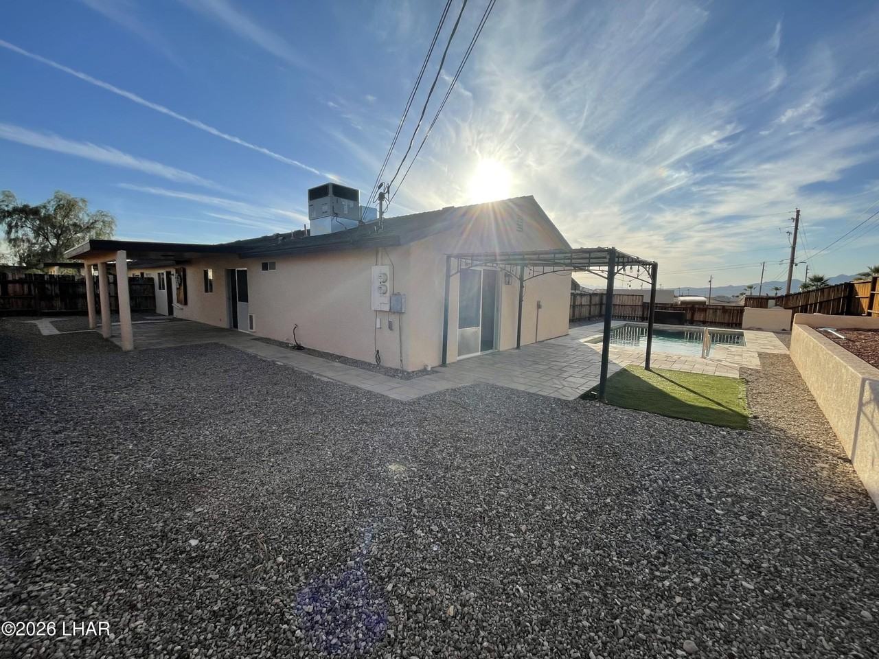 2471 Anita Ave Apt B #B - Photo 5 of 18