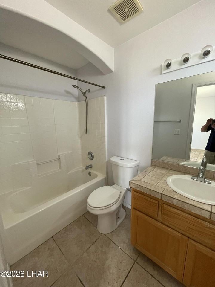 2330 College Dr Unit 102 #102 - Photo 6 of 10