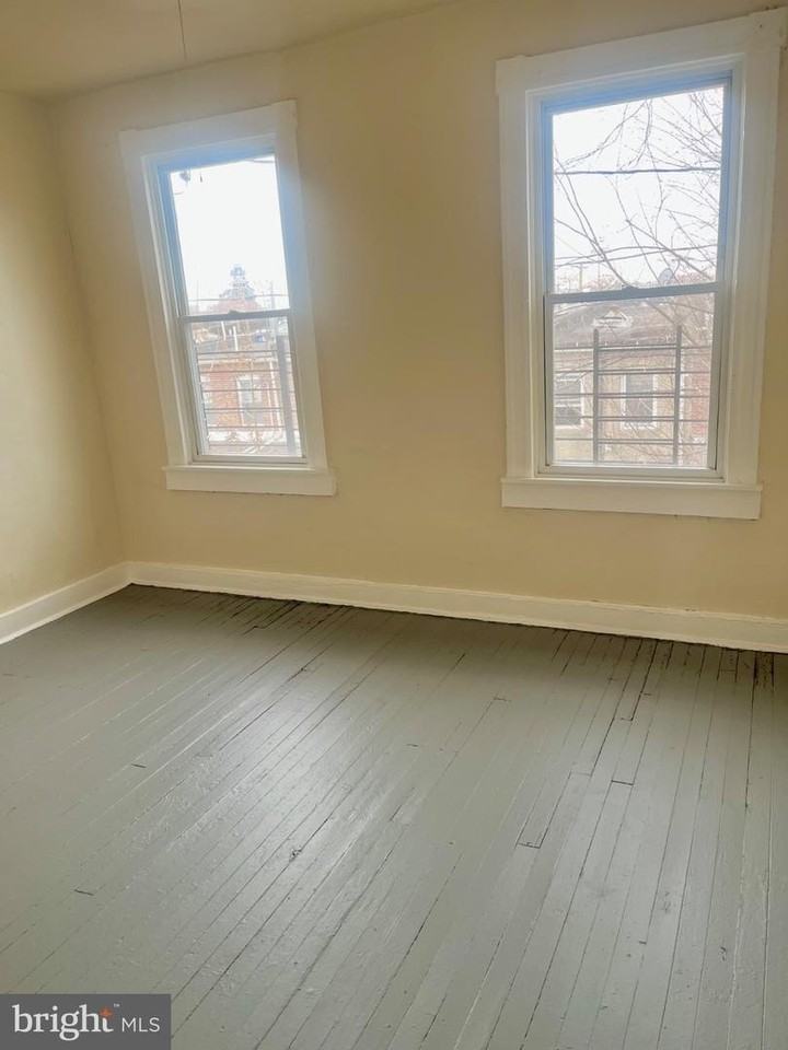 1822 N Milton Ave - Photo 5 of 18