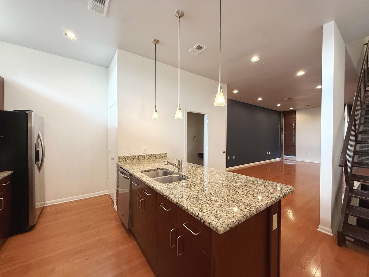 449 Monroe Ave #104 - Photo 5 of 24