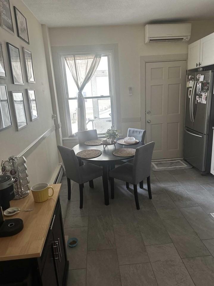 143 L St - Photo 4 of 10