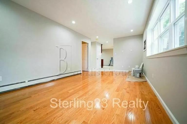 2066 48th St - Photo 2 of 7