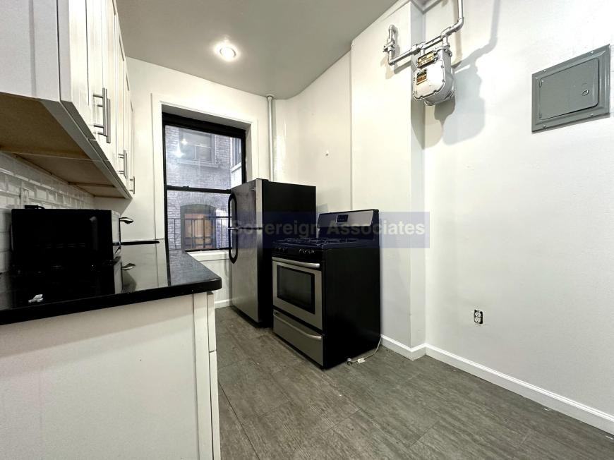 540 W 158th St - Photo 3 of 6