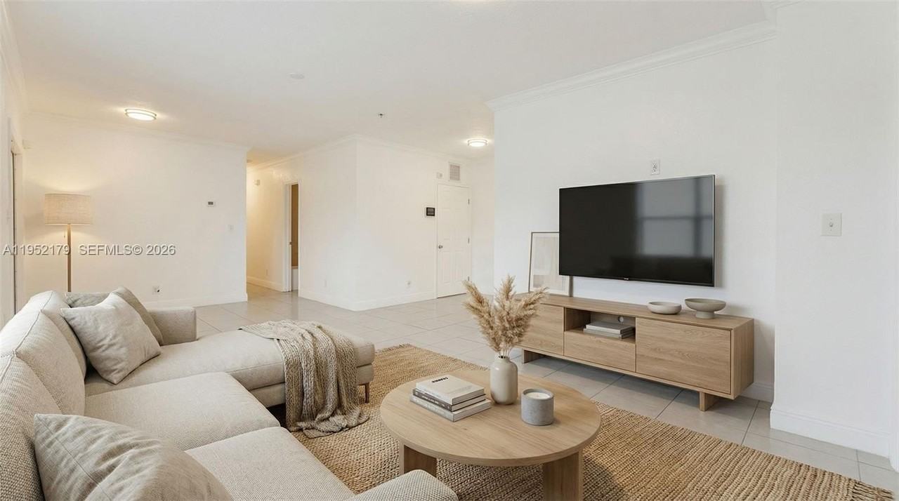 1930 Nw 184th St - Photo 5 of 26