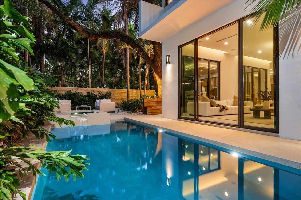 2805 Freeman St - Photo 7 of 50