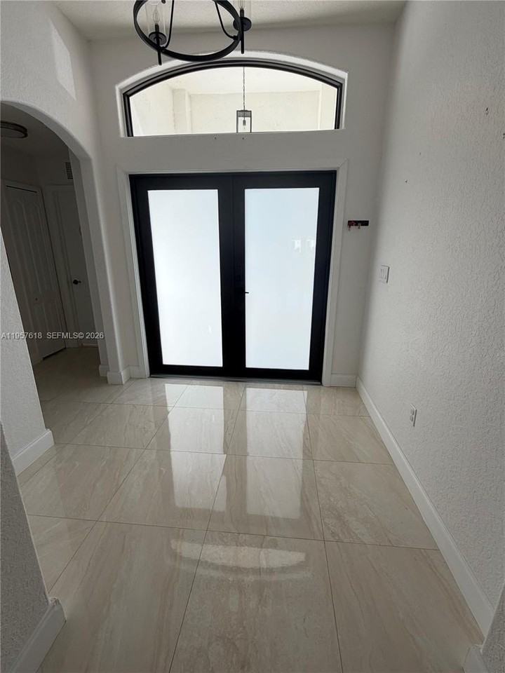 21102 Sw 92nd Ct #NA - Photo 3 of 22