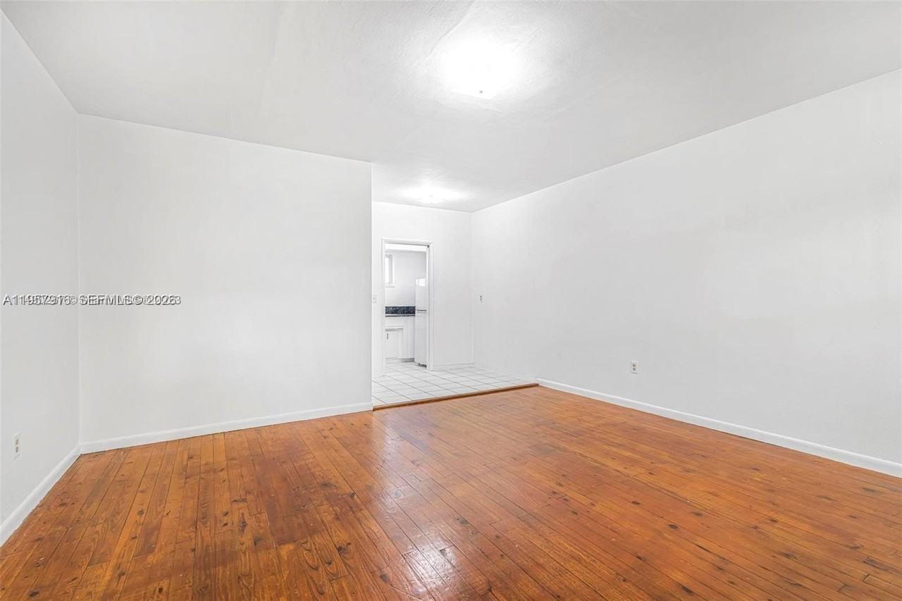 1850 Meridian Ave #21 - Photo 2 of 16