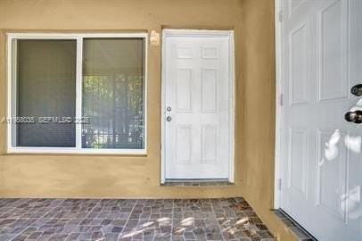 10430 Nw 5th Ave - Photo 2 of 39