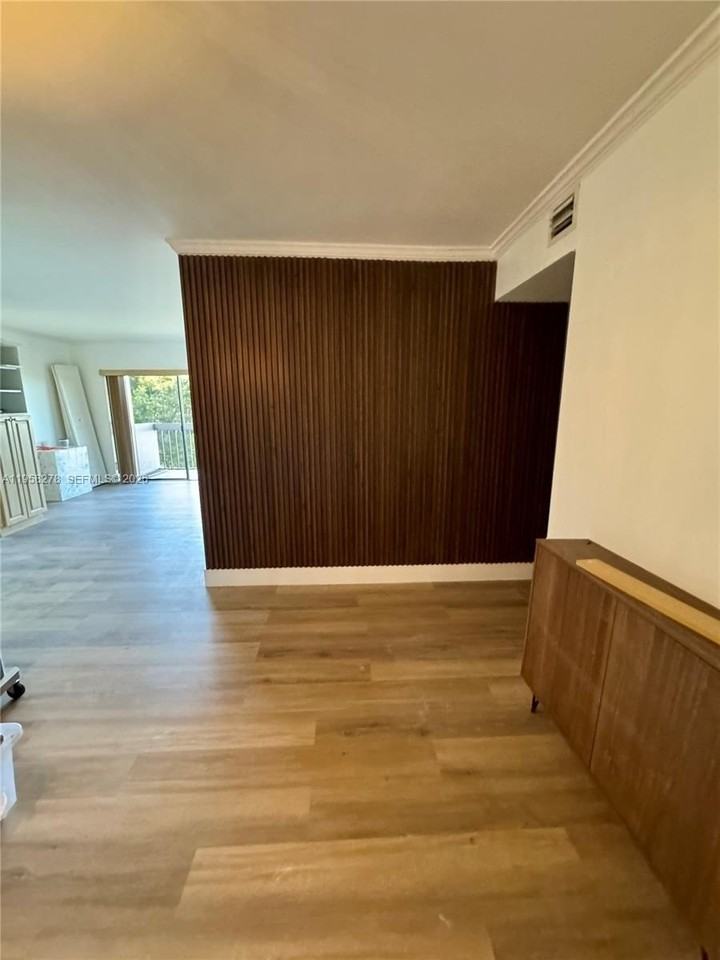 1101 Sw 122nd Ave #302 - Photo 4 of 50