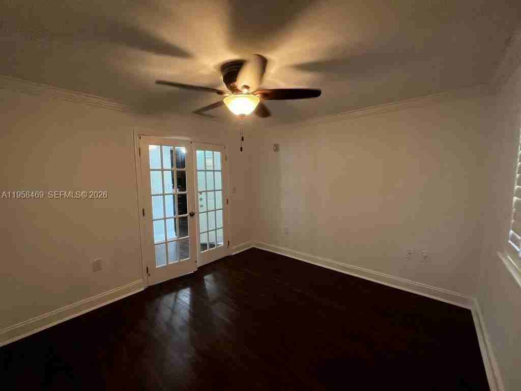 4201 Glenmoor Dr #4201 - Photo 4 of 27