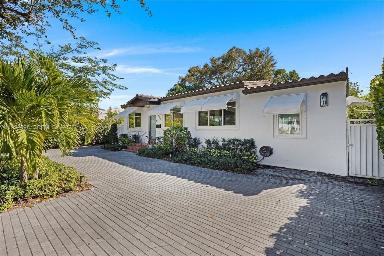 6476 Sw 10th Ter - Photo 3 of 35