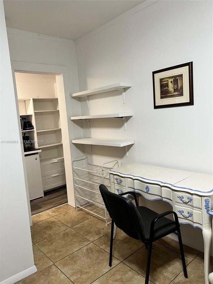 6400 Fletcher St #B - Photo 4 of 12