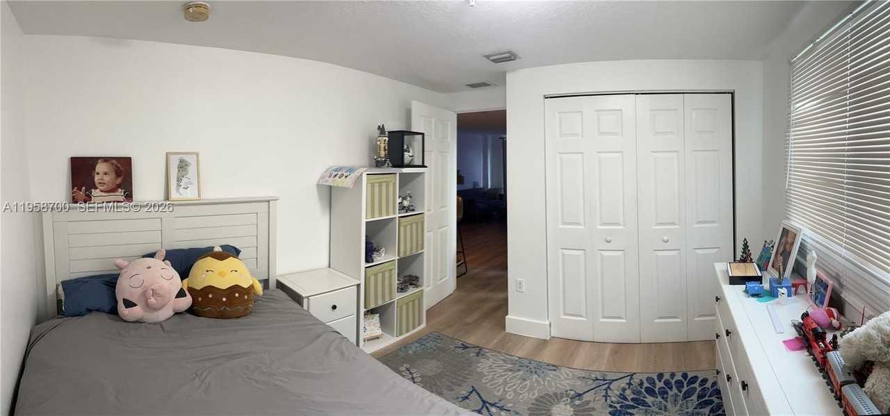 218 Sw 8th Ave #205 - Photo 5 of 8