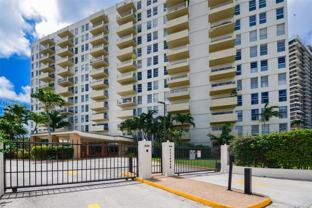 880 Ne 69th St #2N - Photo 1 of 1