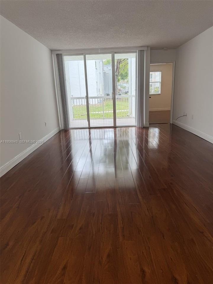 4881 Nw 97th Pl #337 - Photo 7 of 18