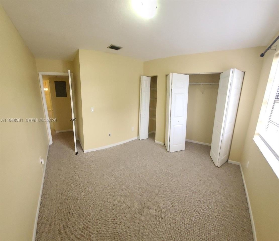 1002 Adams Ave #1002D - Photo 4 of 18